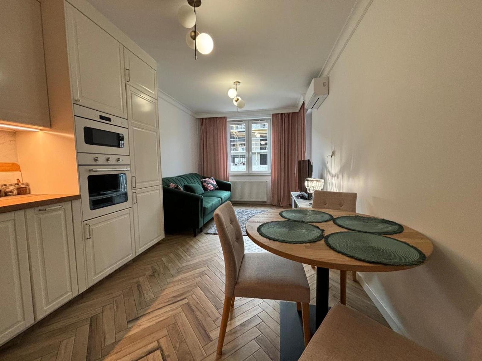 Apartamenty W Centrum Bialegostoku Z Parkingiem W Garazu Podziemnym Белосток Экстерьер фото