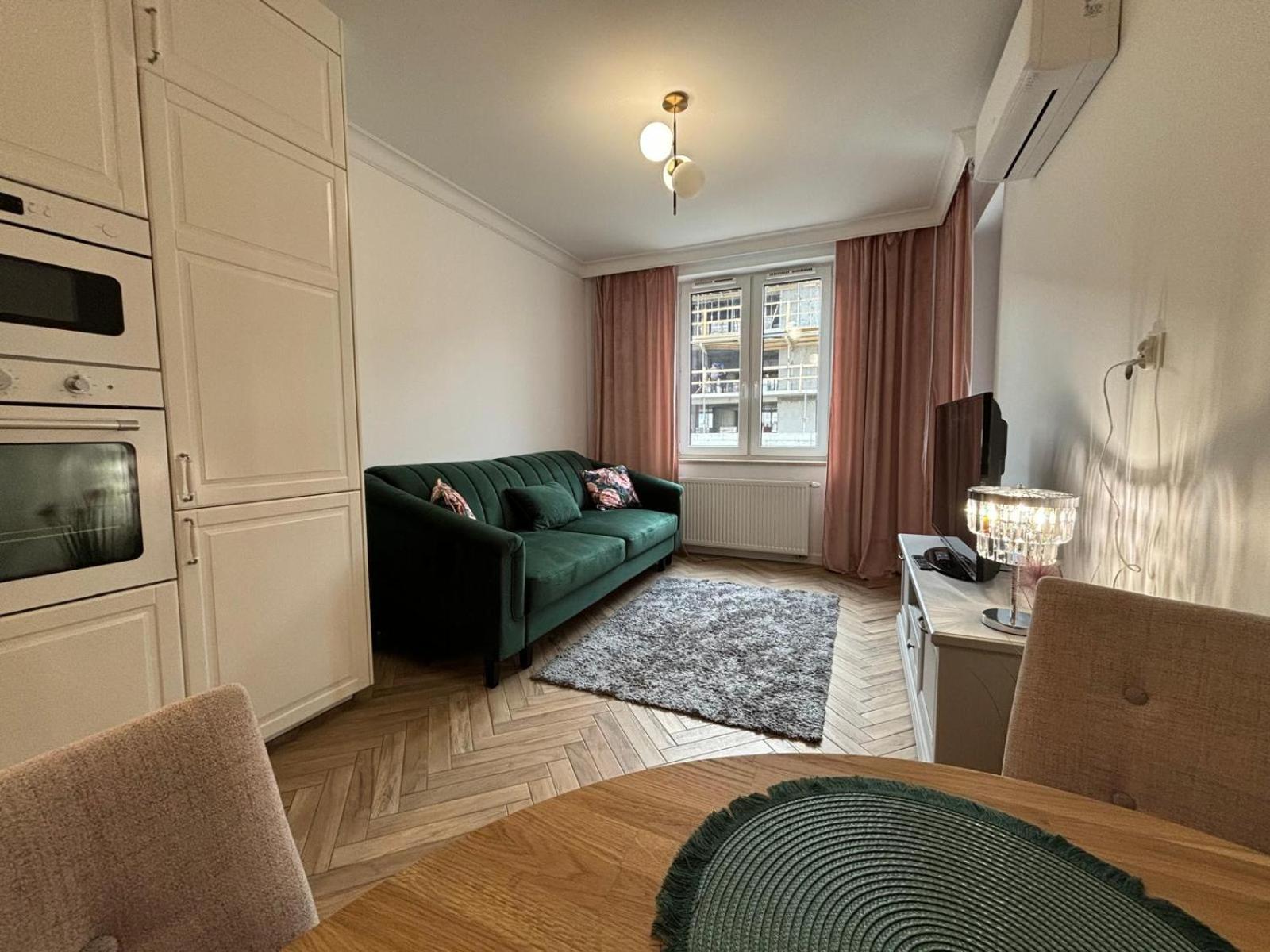 Apartamenty W Centrum Bialegostoku Z Parkingiem W Garazu Podziemnym Белосток Экстерьер фото
