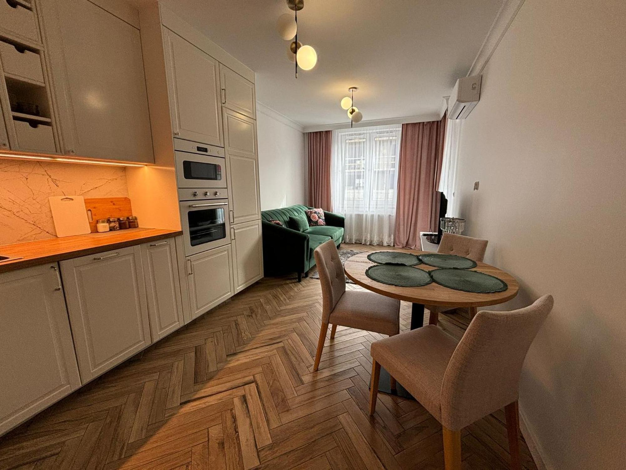 Apartamenty W Centrum Bialegostoku Z Parkingiem W Garazu Podziemnym Белосток Экстерьер фото